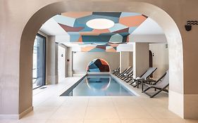 Chalet Hotel Le Prieure & Spa